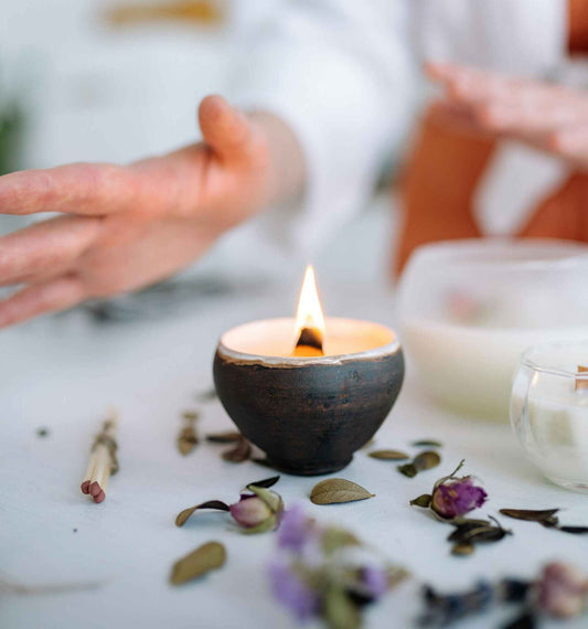 scented candle; dried flowers; lavender scented candle; lavender oil; gift ideas; gift singapore